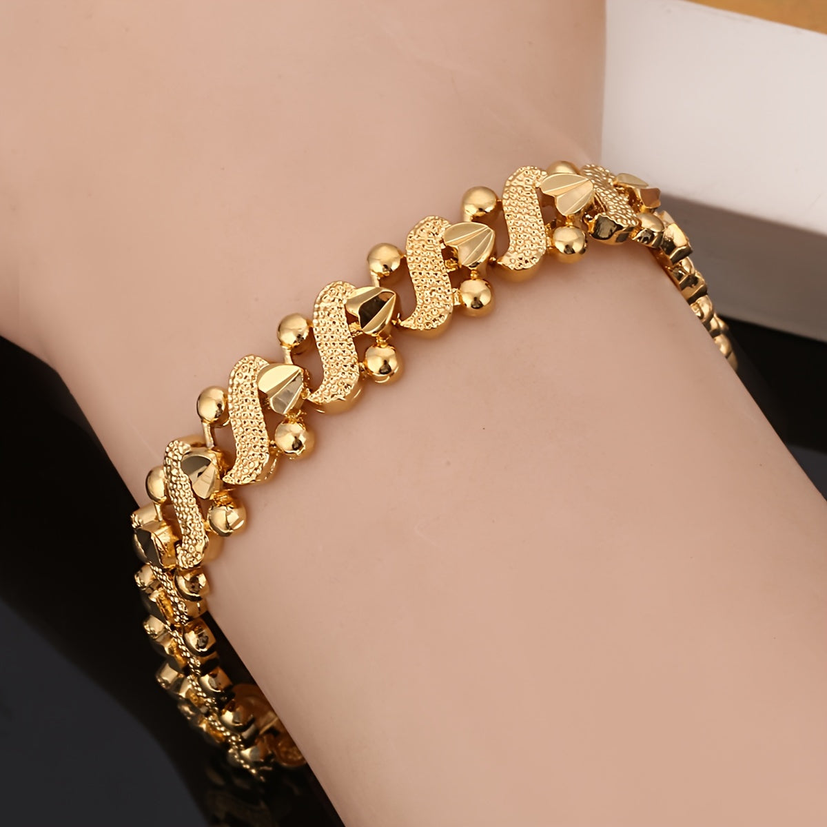 Pulsera Onda Ornamental Lily | Oro