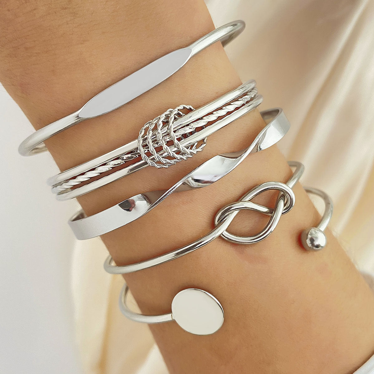 Set de Pulseras Elegancia Anudada | Oro